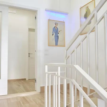 فندق مبيت وإفطار Casa Chiari أغروبولي